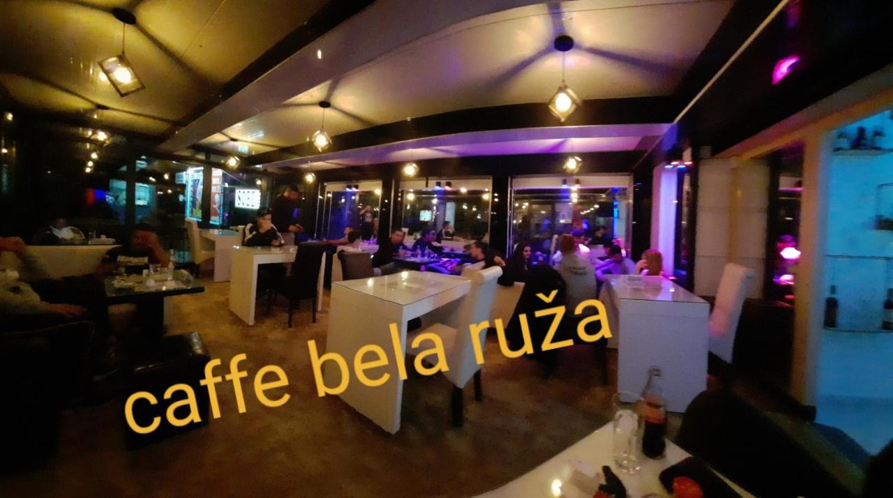 Bela Ruza Hotel Belgrado Exterior foto